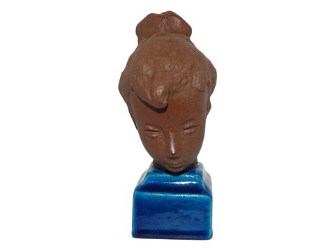 Royal Copenhagen 
Figur af ung dame hoved af Johannes Hedegaard