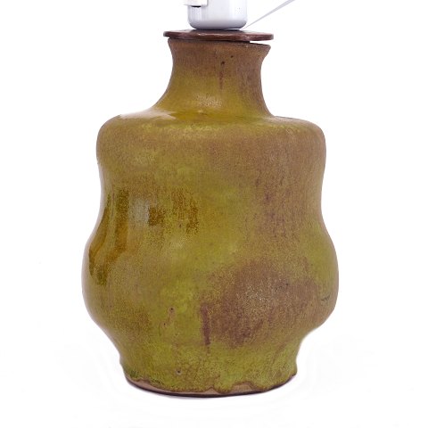 Christian Poulsen, 1911-91, stoneware lamp. 
Signed. H: 21cm (base)