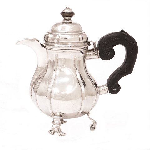 Kleine Barocke Silberkanne von Jens Kieldsen 
Sommerfeldt, Aalborg, 1726-67. H: 15cm. G: 284gr