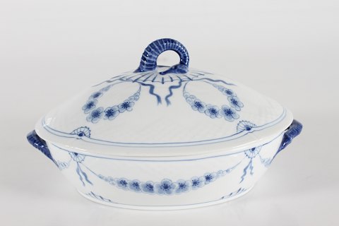 Bing & Grøndahl Empire
Sjældent oval  lågfad 
