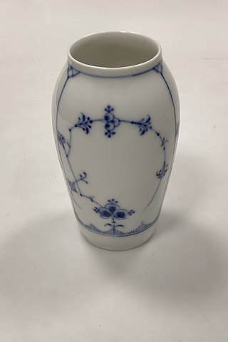 Royal Copenhagen Musselmalet Riflet Vase No. 383