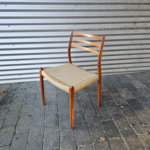 NO Møller stole
Teak
Model 78