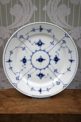 Gammel Bing & Grøndahl Musselmalet / Blåmalet Riflet middagstallerken.Dia.: 24cm...