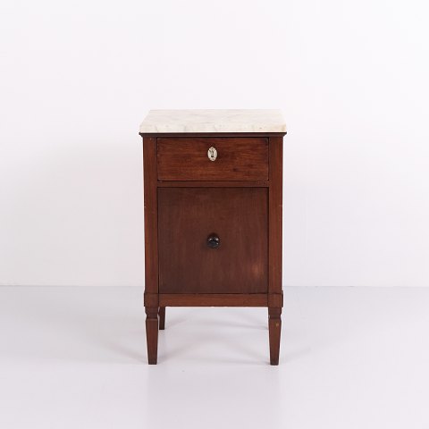 Natbord eller Sidebord i Mahogni med Marmorplade fra 1930erne