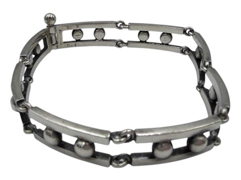 item no: 643295
