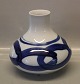 Bing & Grøndahl B&G Moderne 6705 Blå Henning Koppel Vase ca 21 x 22 cm Signeret 
HK i formen