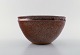 Helle Allpass (1932-2000). Bowl of glazed stoneware decorated with a beautiful 
glaze in brown and violet shades. 1960 / 70