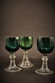 Gamle , 1800 
tals hvidvins 
glas med fine 
slibninger i 
...