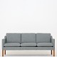Roxy Klassik præsenterer: Børge Mogensen / Fredericia FurnitureBM 2323 - Nybetrukket 3-pers. sofa i nyt ...