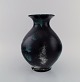 Jens Thirslund for Kähler, HAK. Vase i glaseret stentøj. Smuk glasur i sorte, 
hvide og turkis nuancer. 1920/30