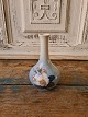 B&G lille vase dekoreret med æblegren No. 8398/143