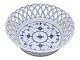 Blue Fluted Full Lace
Fruit basket with pierced border from 1898-1923