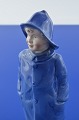 Bing & Gröndahl Figur 2532 Junge im Regenmantel