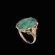 Ring i 14k guld 
med jade.