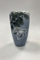 Royal 
Copenhagen Vase 
- Hvid Rose No. 
1092/1049