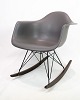 Charles & Ray 
Eames - 
Gyngestol - 
Vitra - Plast
Flot stand
