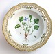 Royal Copenhagen. Flora danica. Dyb Tallerken med gennembrudt kant. Diameter 
24,5 cm. Model 3547. ( 1 sortering ). Viola silvatica Fr