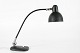 Dansk Design
Bauhaus stil
Skrivebordslampe
med mørkegrøn lak