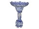 Antik K 
presents: 
Blue 
Fluted Full 
Lace
Large 
centrepiece 
with double 
lace border and 
three children