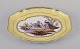 L'Art presents: 
Antique 
Meissen tray 
made of 
porcelain.
Hand-painted 
with a motif of 
birds in a park 
landscape.