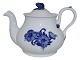 Antik K 
presents: 
Blue 
Flower
Rare teapot