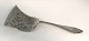 Lundin Antique 
præsenterer: 
Toug. P. 
Hertz. Asparges 
spade. Længde 
24 cm. 
Produceret 
1898.