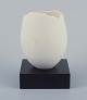Brigitte Linde, 
Swedish 
ceramicist.
Unique egg of 
white ...