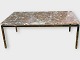 Sofabord
Marmor med metalstel.
*1250kr