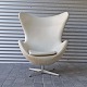Arne Jacobsen 
lænestol 
Ægget
Hvid læder
