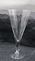 Clausholm 
glasservice fra 
Holmegård. 
Rødvinsglas 
18,5cm