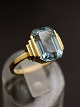 Middelfart 
Antik presents: 
18 carat 
art deco gold 
ring with 
aquamarine