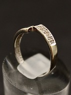 14 karat hvidguld ring  med sm diamanter