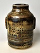 Mogensen, 
Jørgen (1927 - 
) Danmark: 
Vase. Stentøj. 
No. ...