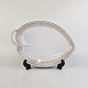 Lyngby bladformet fad
Liselund
25 cm
