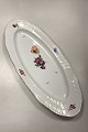 Danam Antik 
presents: 
Royal 
Copenhagen 
Light Saxon 
Flower Fish 
Dish No. 1561