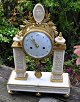 French column 
clock of gilded 
bronze and 
white marble, 
...