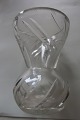 Gammel vase af krystalglas
Med smukke slibninger
H: 10,5cm
B: 8cm