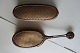 ViKaLi 
præsenterer: 
Børstesæt 
i messing
Fra 
begyndelsen af 
1900-tallet
Smukt, og 
dekorativt
L: 23cm / 15cm
