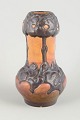 L'Art præsenterer: Ipsens Enke vase, model 509, ca. 1910/20’erne.
