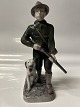 Bing & Grøndahl Figur, Jæger med gevær og hundHøjde 24 cm.