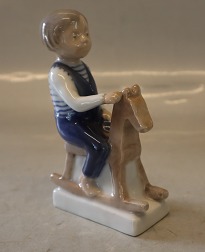 B�rnefigurer Kgl. Porcel�n