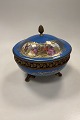 Danam Antik præsenterer: Rund Skål i Porcelain med Bronze Montering i Sevres Stil