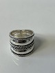 Antik Huset præsenterer: Sølv ring med flot designStørrelse 55