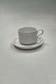 Danam Antik præsenterer: Bing og Grøndahl/Kronjyden Stentøj Hvid Cordial Kaffekop og Underkop No 305