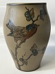 Antik Huset præsenterer: Vase fra L. Hjorth med fugle motivHøjde 13,5 cm