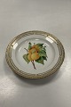 Danam Antik præsenterer: Royal Copenhagen Flora Danica Frugttallerken No 429/3573