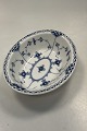 Danam Antik præsenterer: Royal Copenhagen Musselmalet Halvblonde Bagefad / Skål No. 650