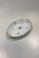 Danam Antik præsenterer: Meissen Porcelæn Ovalt Fad, Lille med Blomster Design