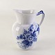 Kinnerup Antik & Porcelæn præsenterer: RC blåblomst svejfFlødekande 153810,5 cm