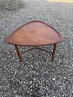 Gamlefund.dk præsenterer: Teak sidebord 